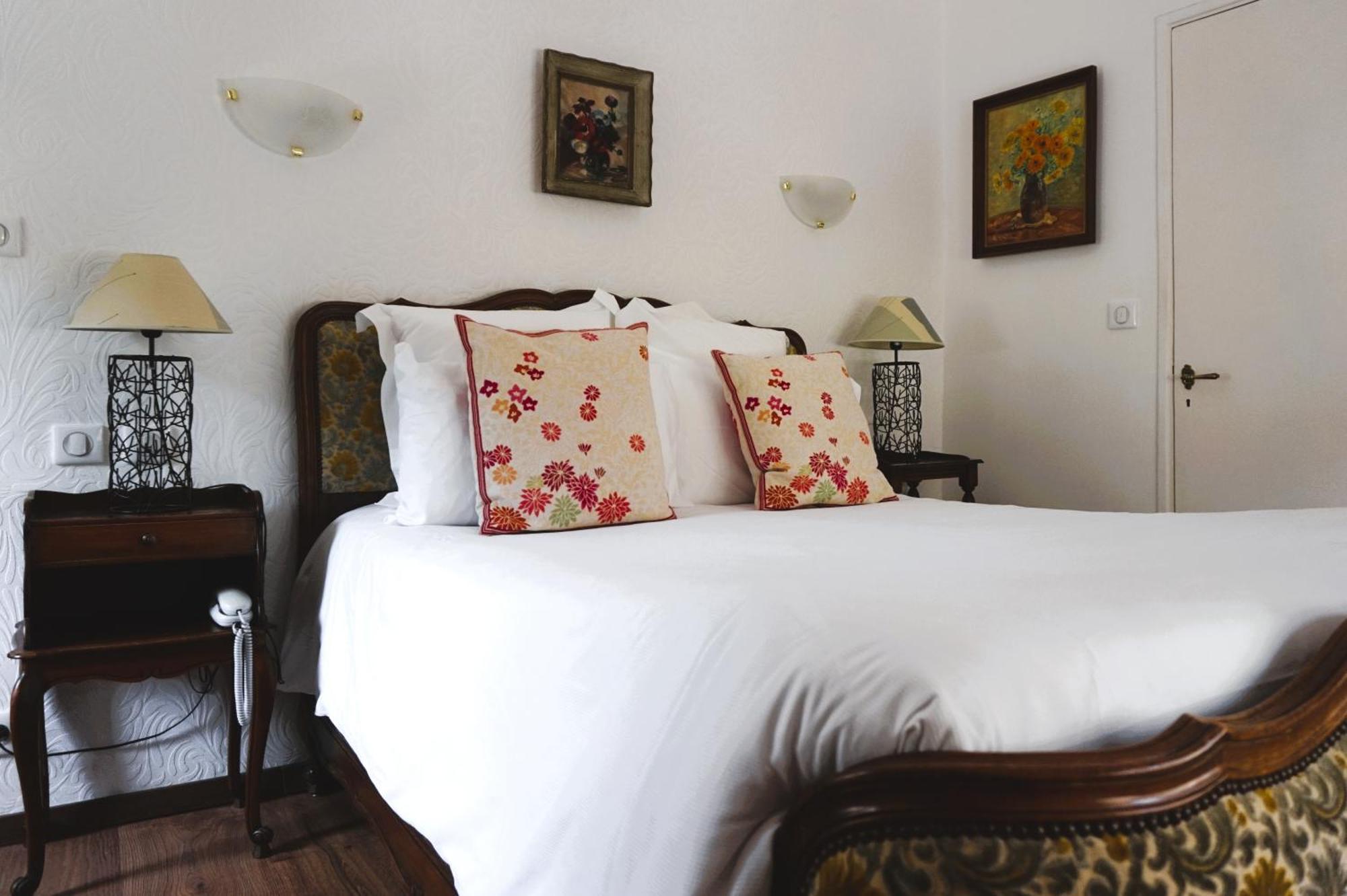 Hotel-Restaurant Le Manoir De Montesquiou La Malene Room photo