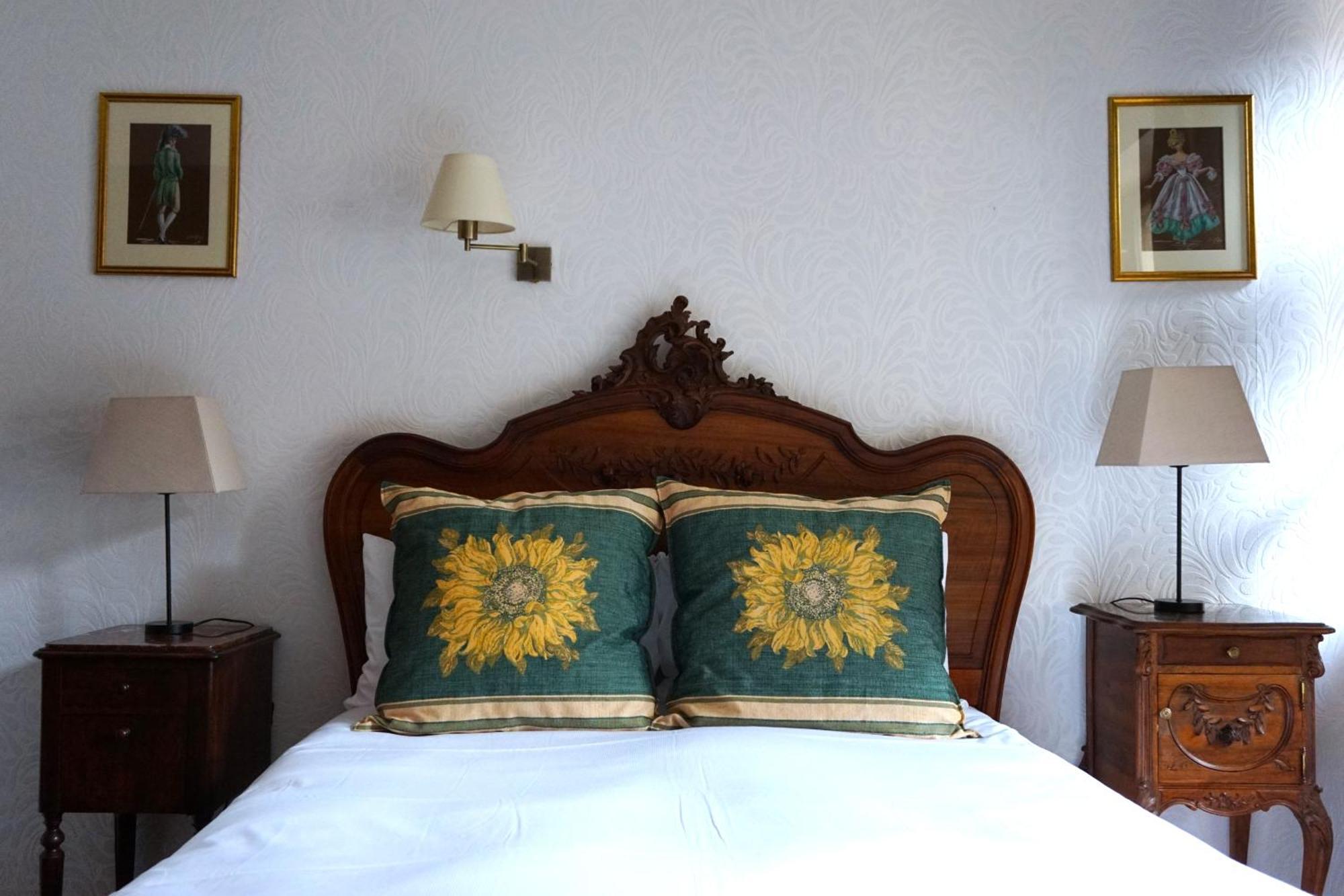 Hotel-Restaurant Le Manoir De Montesquiou La Malene Room photo
